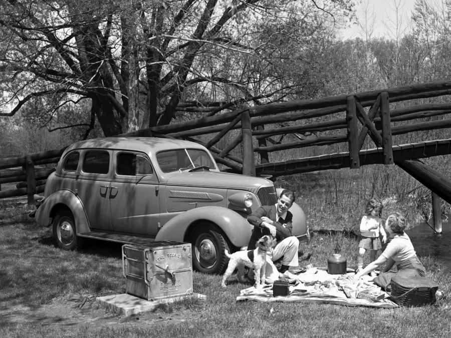 Chevrolet Master 4-Door Sport Sedan '1937